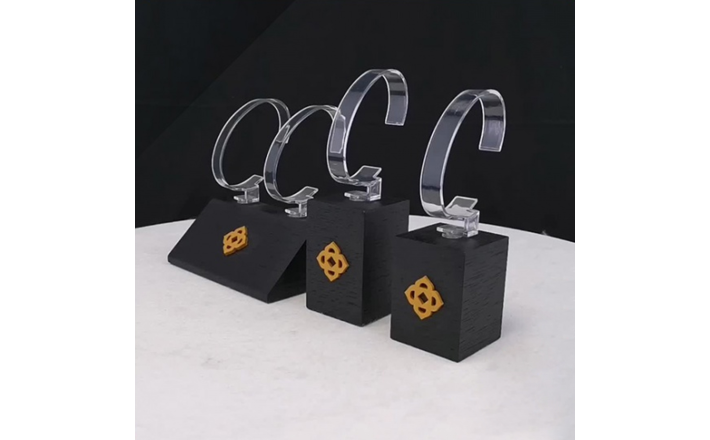 Kệ mica trưng bày đồng hồ